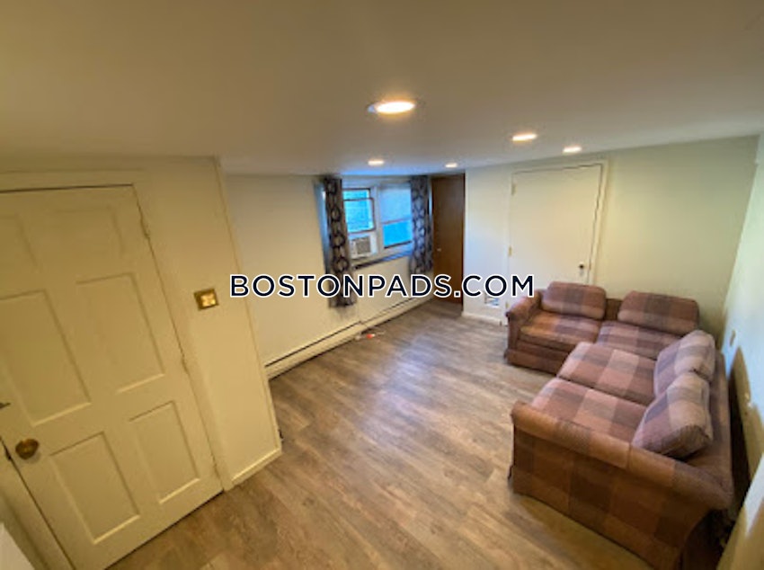 BOSTON - BRIGHTON - OAK SQUARE - 5 Beds, 2.5 Baths - Image 60