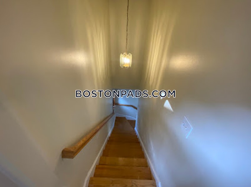 BOSTON - BRIGHTON - OAK SQUARE - 5 Beds, 2.5 Baths - Image 65