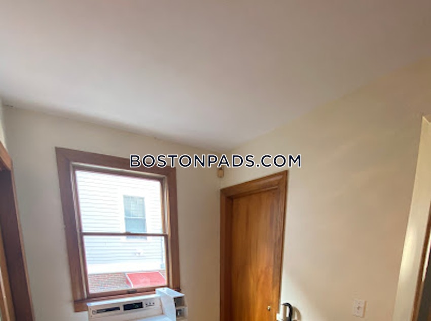 BOSTON - BRIGHTON - OAK SQUARE - 5 Beds, 2.5 Baths - Image 26