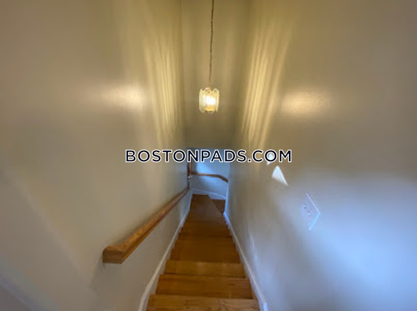 BOSTON - BRIGHTON - OAK SQUARE - 5 Beds, 2.5 Baths - Image 64