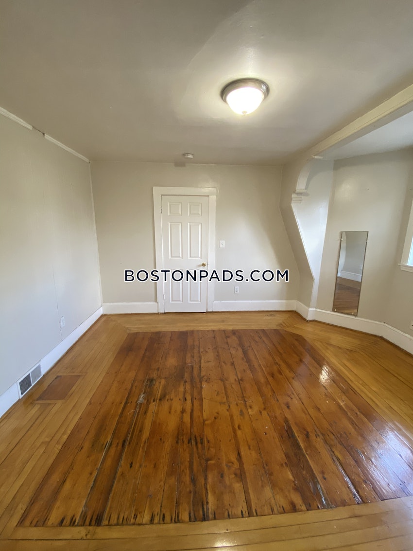 MALDEN - 4 Beds, 1 Bath - Image 14