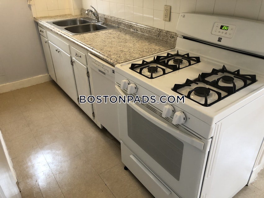 SOMERVILLE - UNION SQUARE - 2 Beds, 1 Bath - Image 2