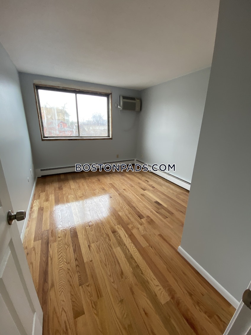 Somerville - $3,200+ /month