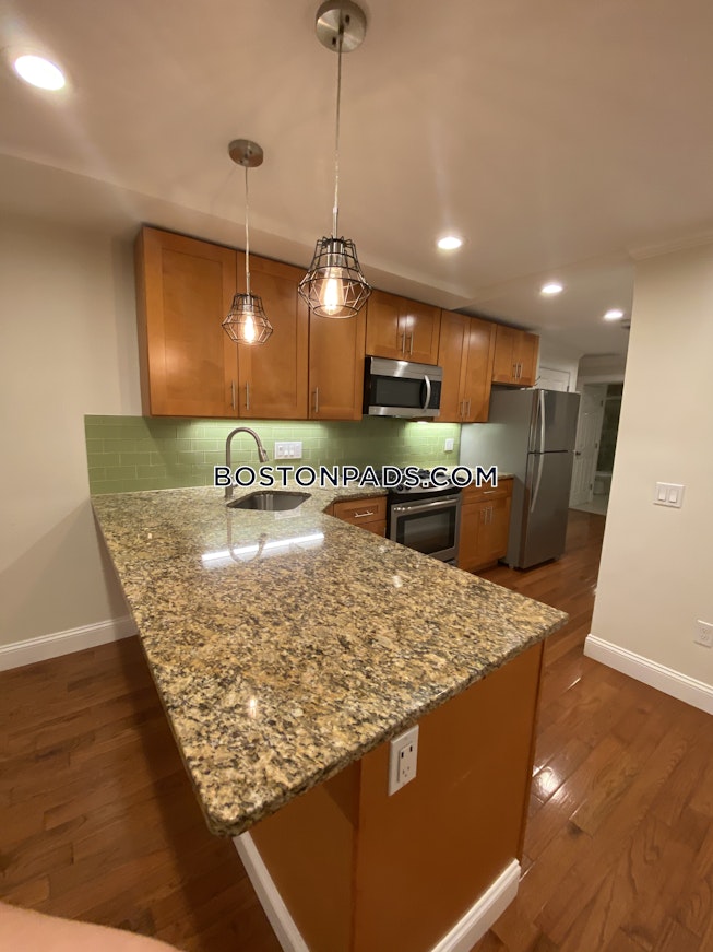 Boston - $3,150+ /mo