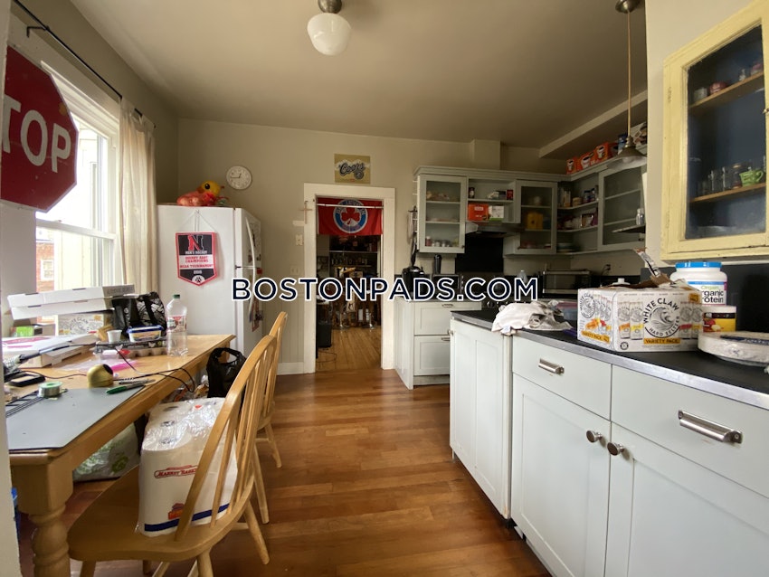 BOSTON - MISSION HILL - 4 Beds, 2 Baths - Image 24