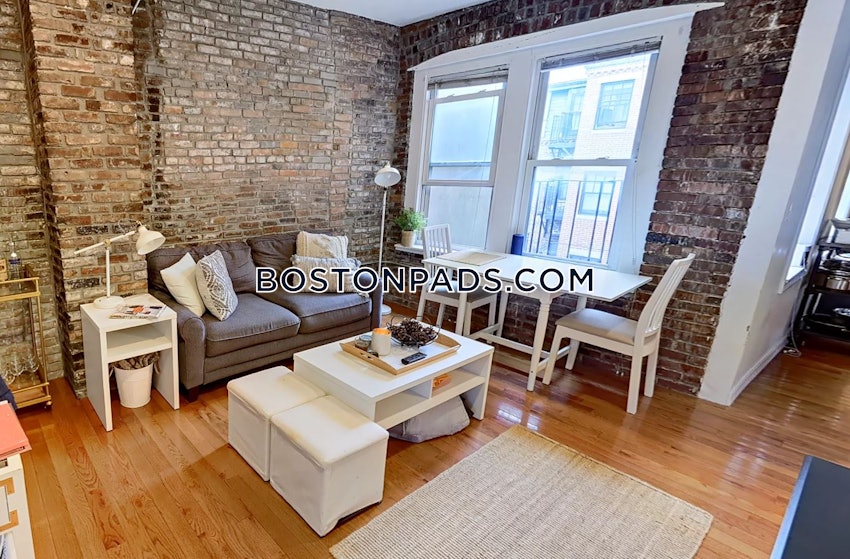 BOSTON - NORTH END - 3 Beds, 1 Bath - Image 2