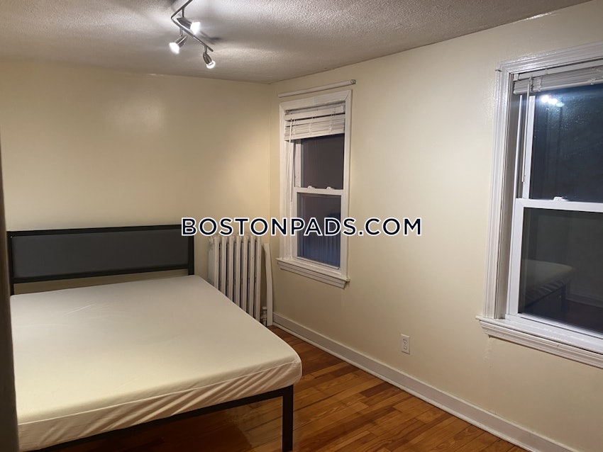 BOSTON - BAY VILLAGE - 2 Beds, 1 Bath - Image 1