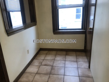 Boston - 2 Beds, 1 Baths