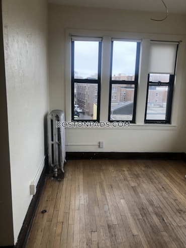 Boston - 2 Beds, 1 Baths