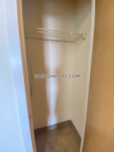 Boston - 2 Beds, 2 Baths