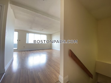 Boston - 2 Beds, 2 Baths