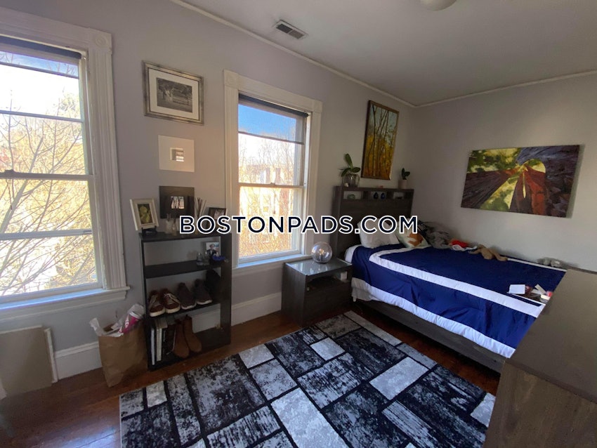 BOSTON - FORT HILL - 4 Beds, 1 Bath - Image 6