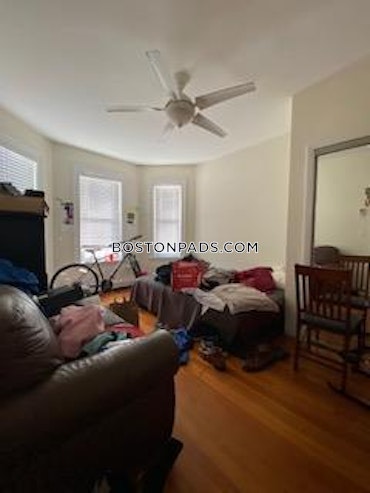 Boston - 5 Beds, 2 Baths