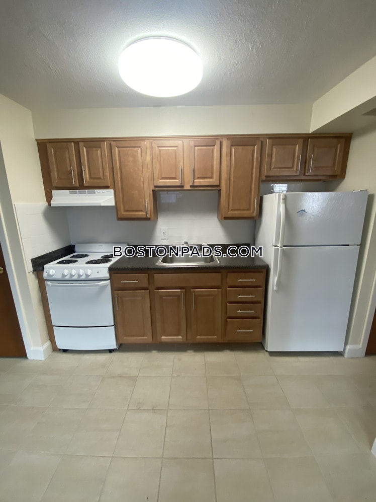 Brattle Dr., Arlington