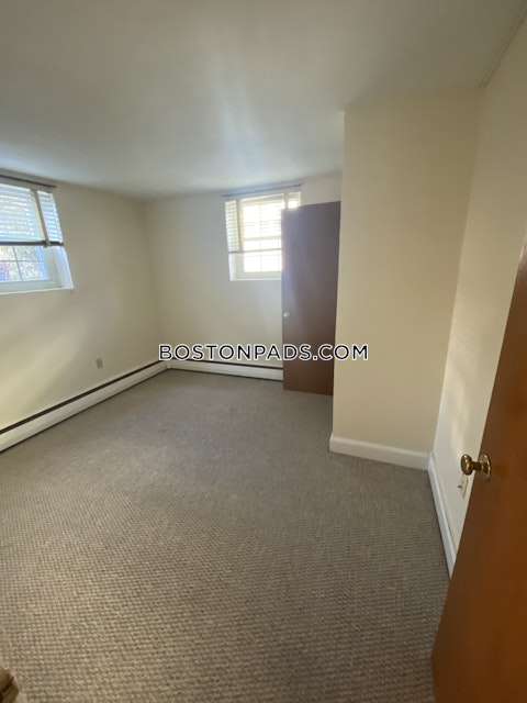 Brattle Dr. Arlington photo 6