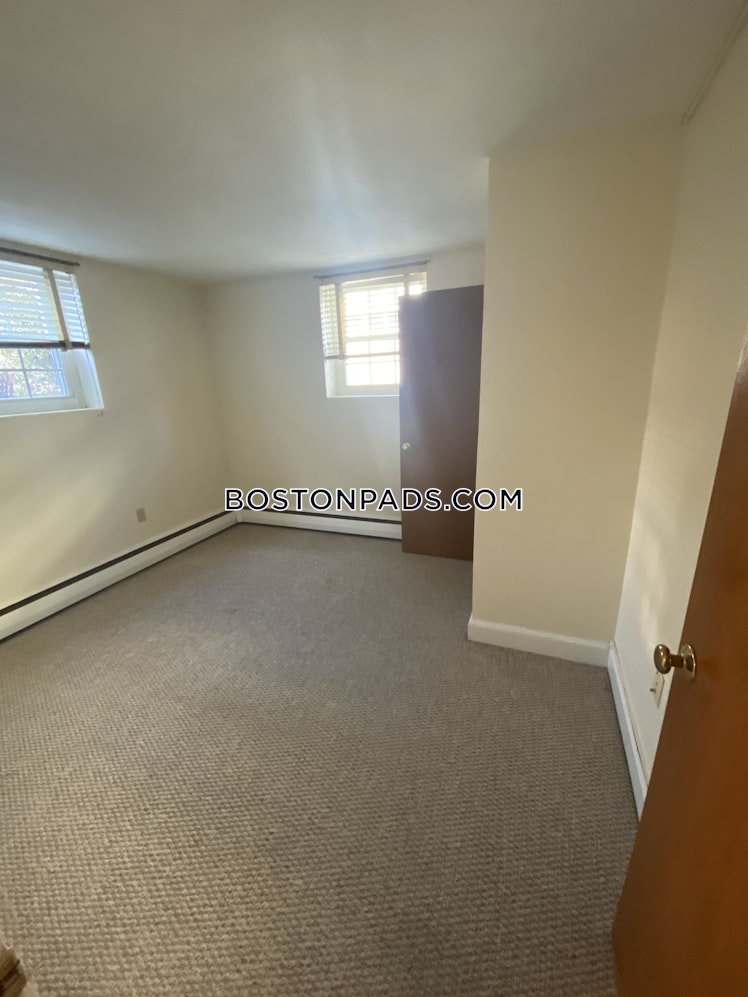 Brattle Dr., Arlington