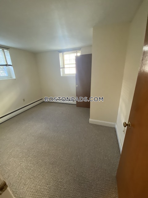 Brattle Dr. Arlington photo 5