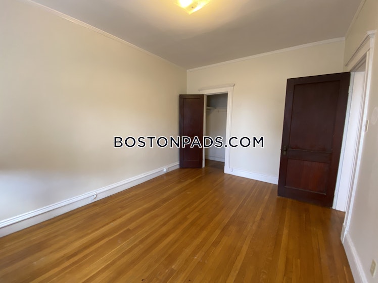 Washington St., Malden