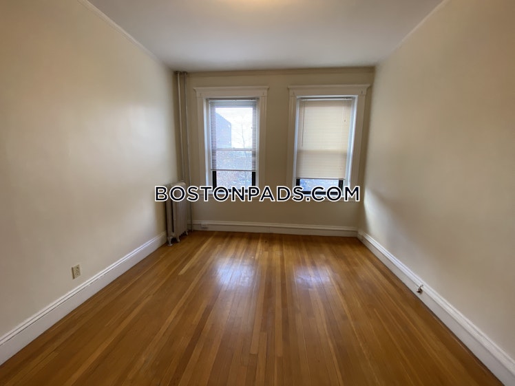 Washington St., Malden