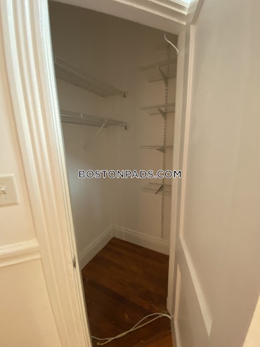 Boston - 1 Beds, 1 Baths