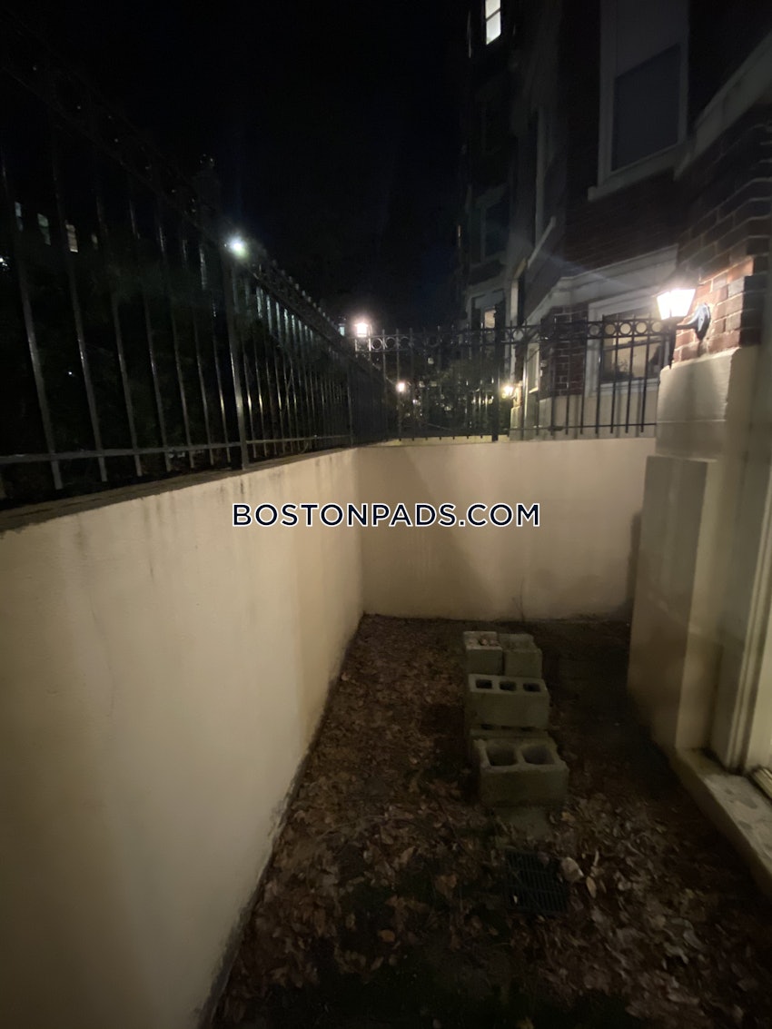 BOSTON - FENWAY/KENMORE - 1 Bed, 1 Bath - Image 20