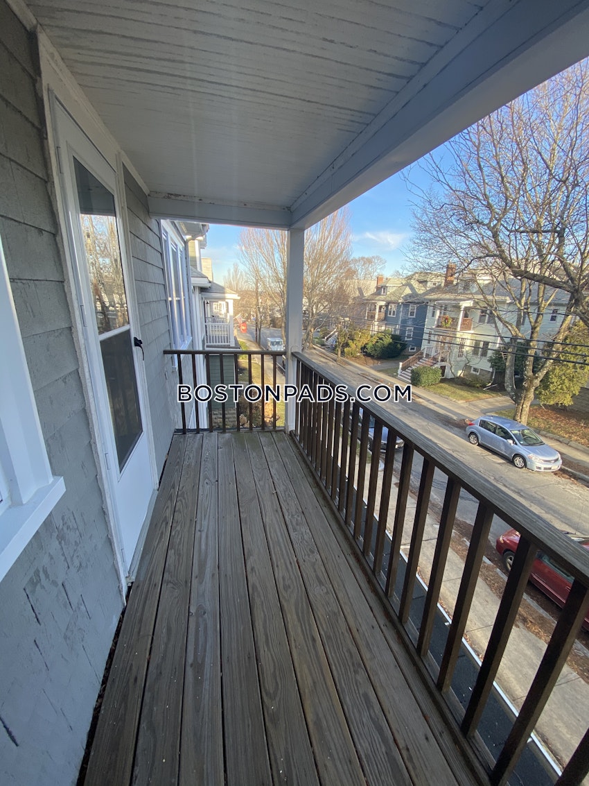 ARLINGTON - 3 Beds, 1 Bath - Image 17