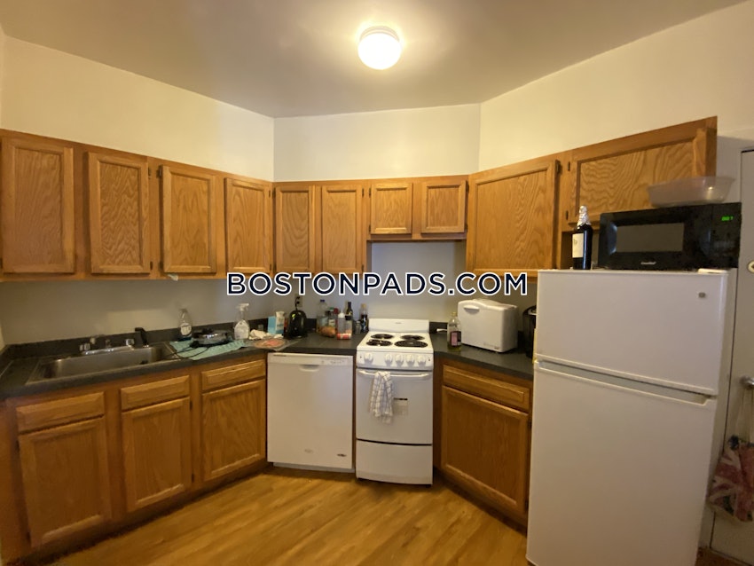 BROOKLINE- WASHINGTON SQUARE - 2 Beds, 1 Bath - Image 35