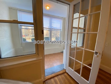 Boston - 1 Beds, 1 Baths