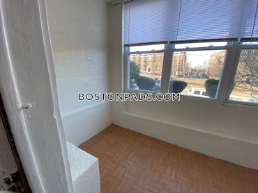 Boston - 1 Beds, 1 Baths