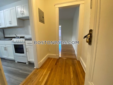 Boston - 2 Beds, 1 Baths