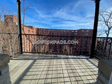 Boston - 2 Beds, 1 Baths