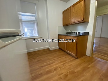 Boston - 2 Beds, 1 Baths