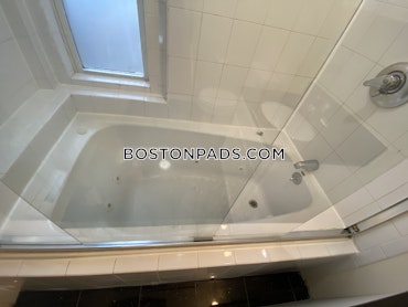 Boston - 5 Beds, 2 Baths