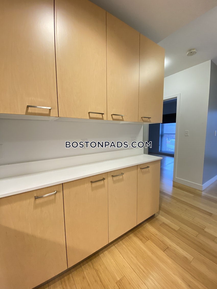 BOSTON - BACK BAY - 1 Bed, 1 Bath - Image 11