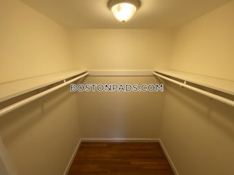 Captain Parker Arms Lexington