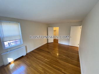 Captain Parker Arms Lexington