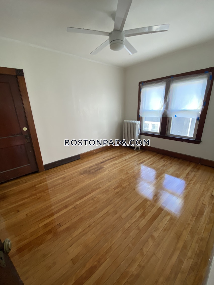 BOSTON - BRIGHTON - OAK SQUARE - 3 Beds, 1 Bath - Image 35