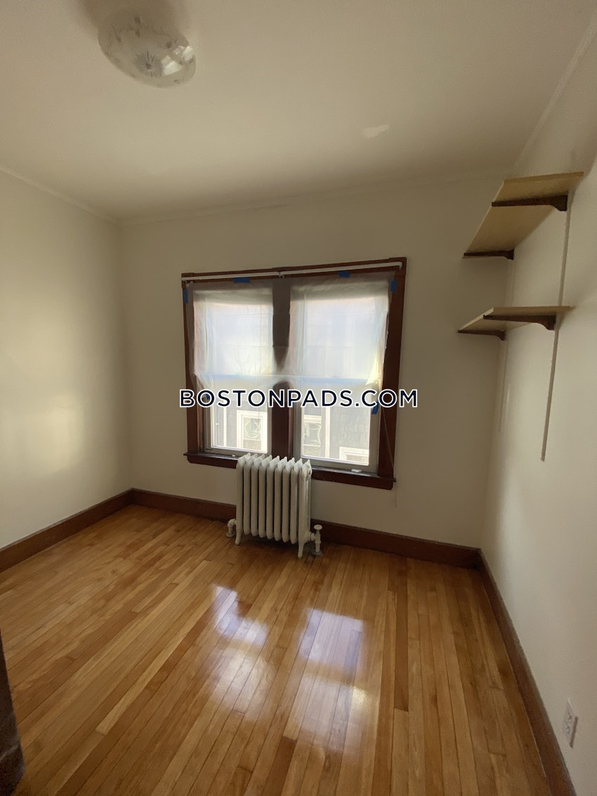 BOSTON - BRIGHTON - OAK SQUARE - 3 Beds, 1 Bath - Image 21