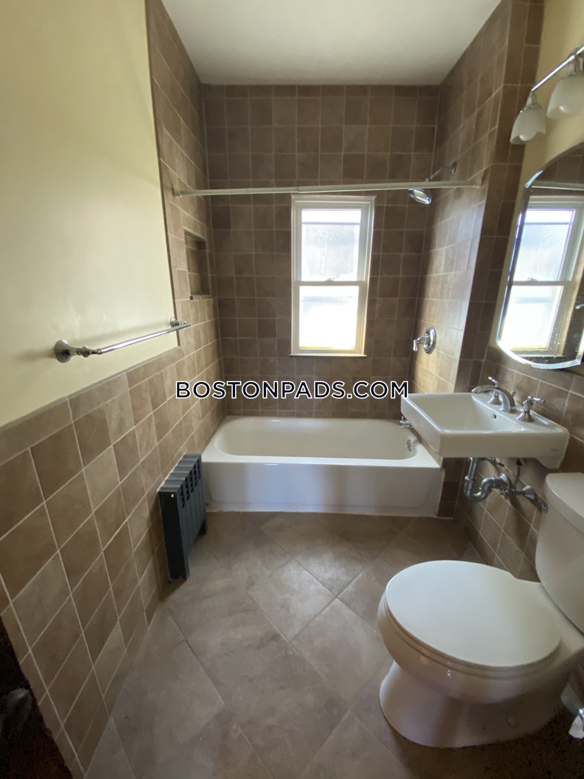 BOSTON - BRIGHTON - OAK SQUARE - 3 Beds, 1 Bath - Image 15