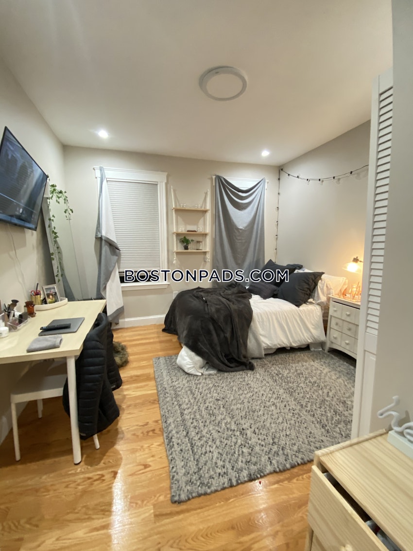 BOSTON - MISSION HILL - 5 Beds, 2 Baths - Image 38