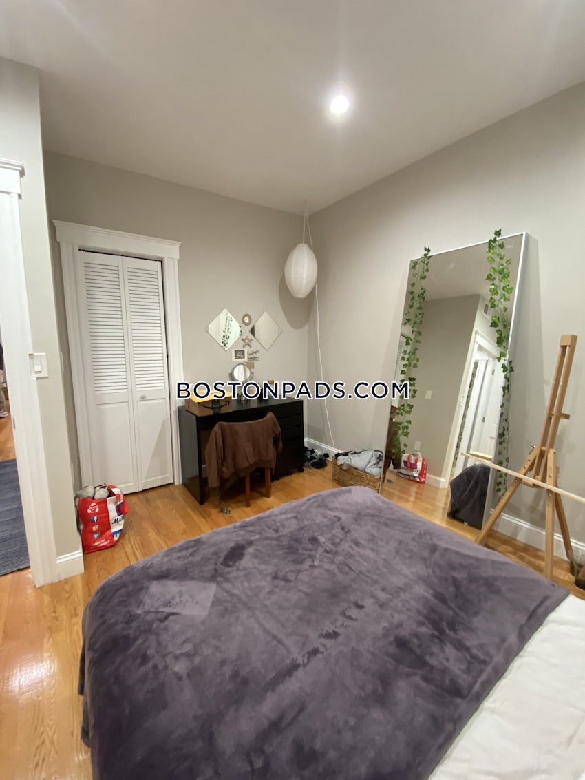 BOSTON - MISSION HILL - 5 Beds, 2 Baths - Image 24