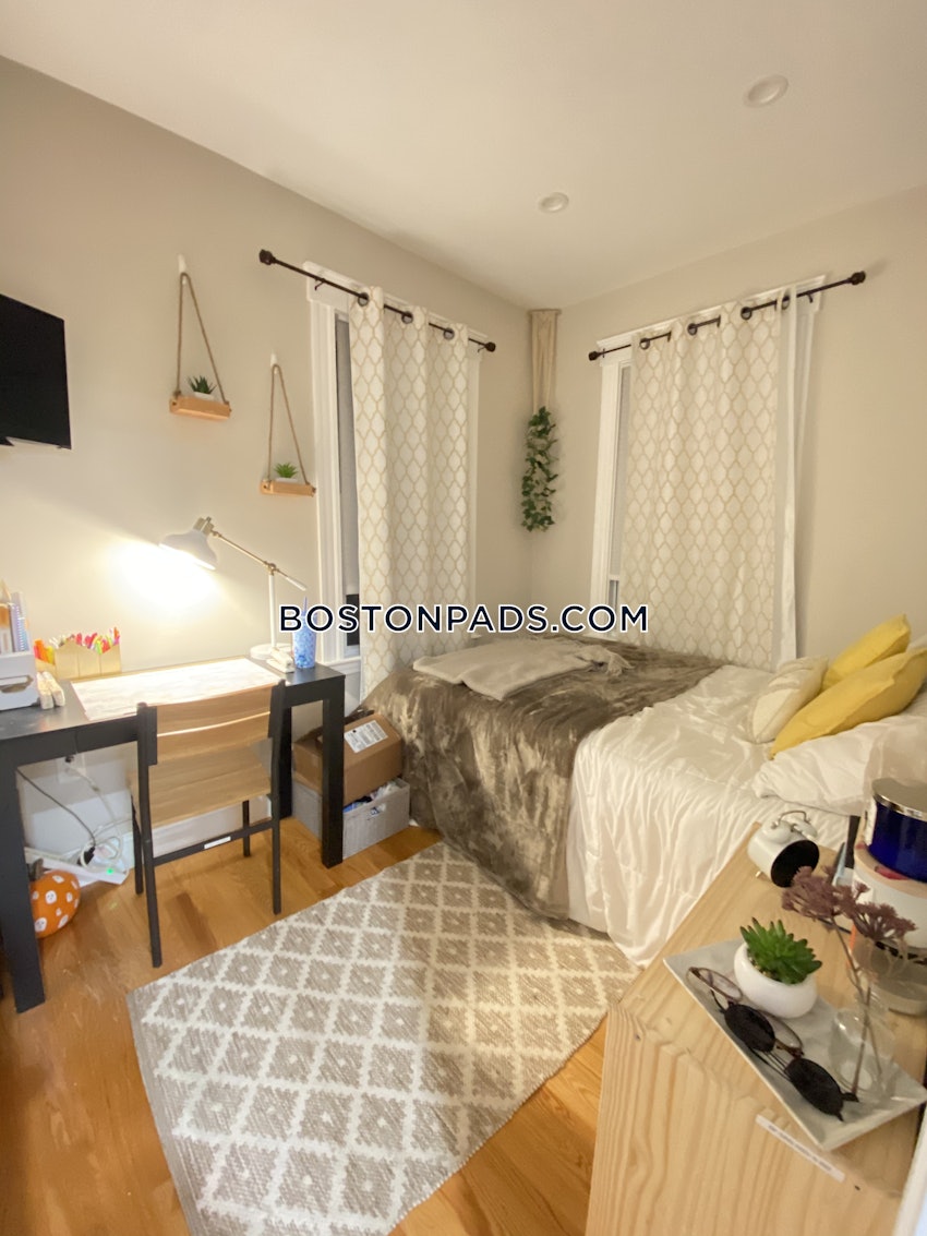 BOSTON - MISSION HILL - 5 Beds, 2 Baths - Image 7