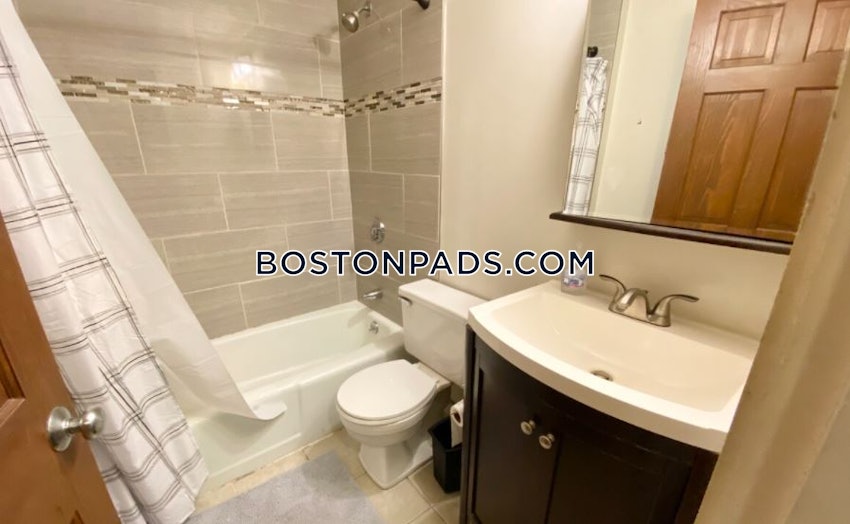 BOSTON - NORTHEASTERN/SYMPHONY - 3 Beds, 1.5 Baths - Image 20