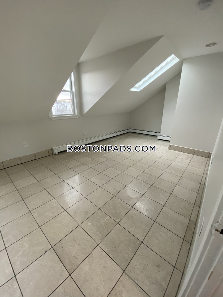 SOMERVILLE - UNION SQUARE - 5 Beds, 2 Baths - Image 12