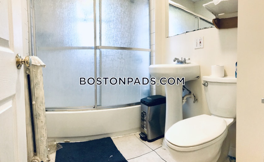 BOSTON - DORCHESTER - CENTER - 4 Beds, 1.5 Baths - Image 12