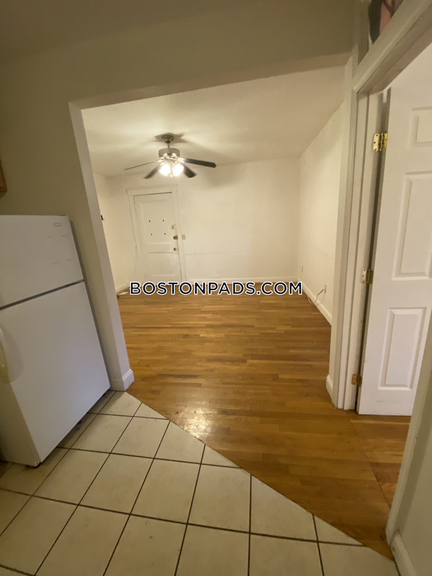 BOSTON - BRIGHTON- WASHINGTON ST./ ALLSTON ST. - 4 Beds, 2 Baths - Image 11