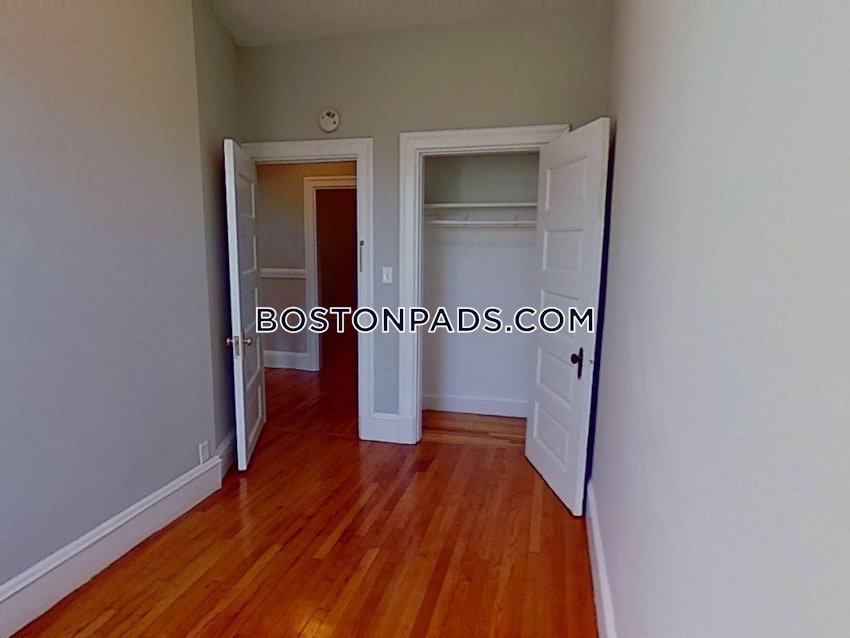 BOSTON - BACK BAY - 3 Beds, 1 Bath - Image 8