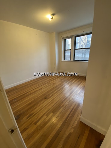 Boston - 4 Beds, 2 Baths