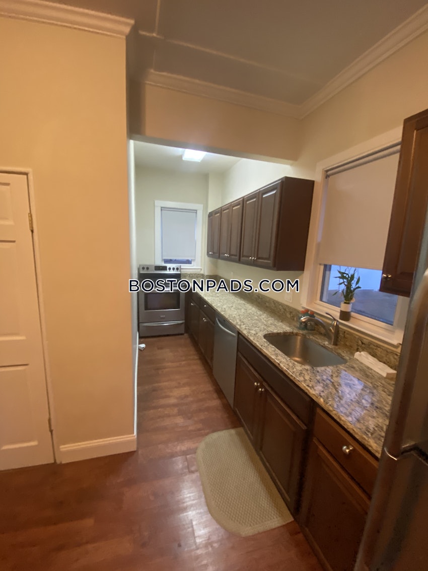 BOSTON - WEST ROXBURY - 2 Beds, 1 Bath - Image 11