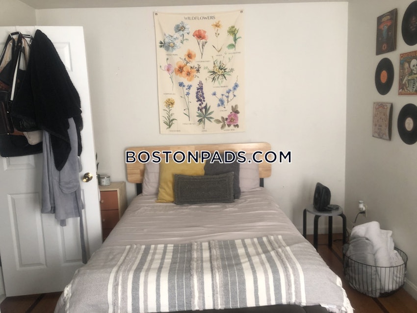 BOSTON - ALLSTON - 5 Beds, 3 Baths - Image 4